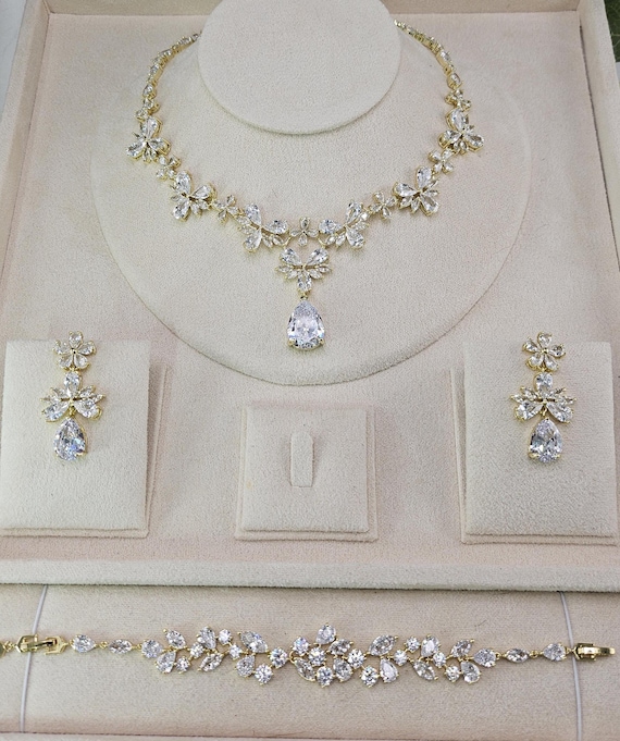Luxury Gold Jewelry Set for Bride | Sparkling Zircon Necklace, Earrings & Bracelet | Wedding Crystal Necklace Accessories