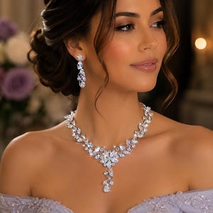 Swarovski Crystal Luxury Flower Diamond/Crystal Necklace, Wedding Necklace Set, Bridal Jewelry, Statement Necklace, Mother of the Bride Gift