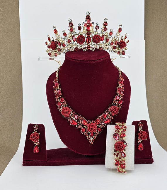 Red Crystal Tiara Rose Bridal Tiara Necklace Earring Set  display picture 2