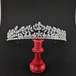 Swarovski wedding tiara, bridal crown tiara, Floral Leaves crystal wedding tiara, crystal bridal tiara, crystal wedding crown, tiara bride 2