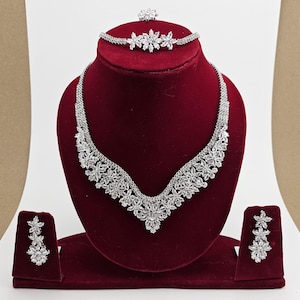Swarovski Crystal Luxury Wedding Necklace Set, Bridal Necklace Set, V Shape Bridal Jewelry Set, Necklace and Earrings Statement Necklace Set