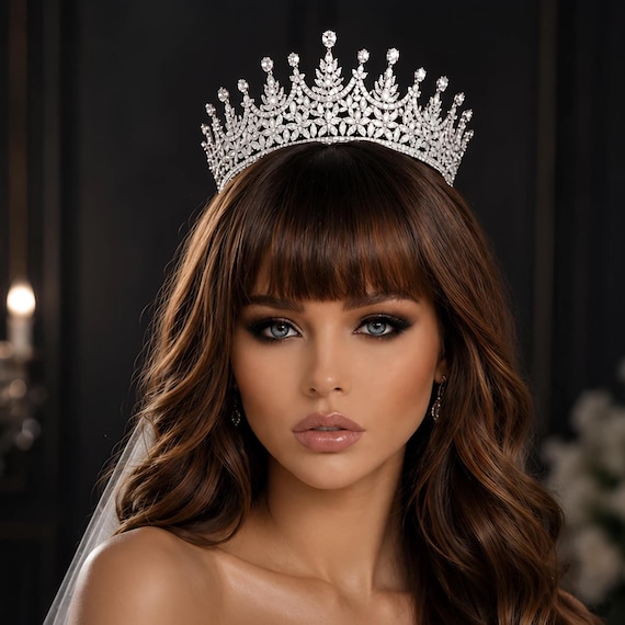 Luxury Swarovski Crystal Queen Tiara: Silver Bridal Crown