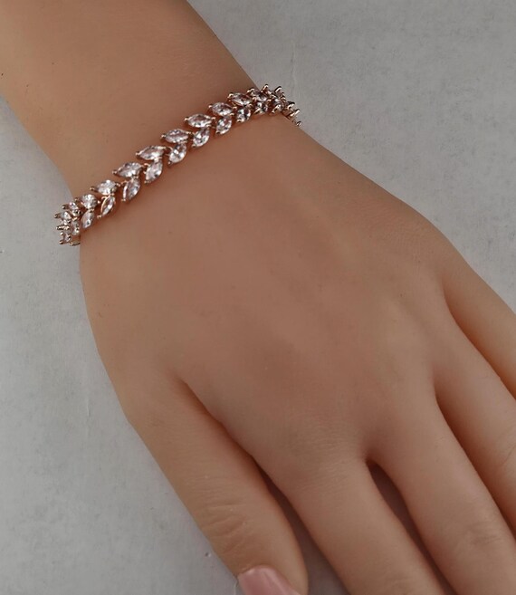 Dainty Rose gold Bridal bracelet Bridal jewelry CZ Wedding bracelet Leaf bracelet Simple Bridesmaid bracelet Rose gold Wedding jewelry