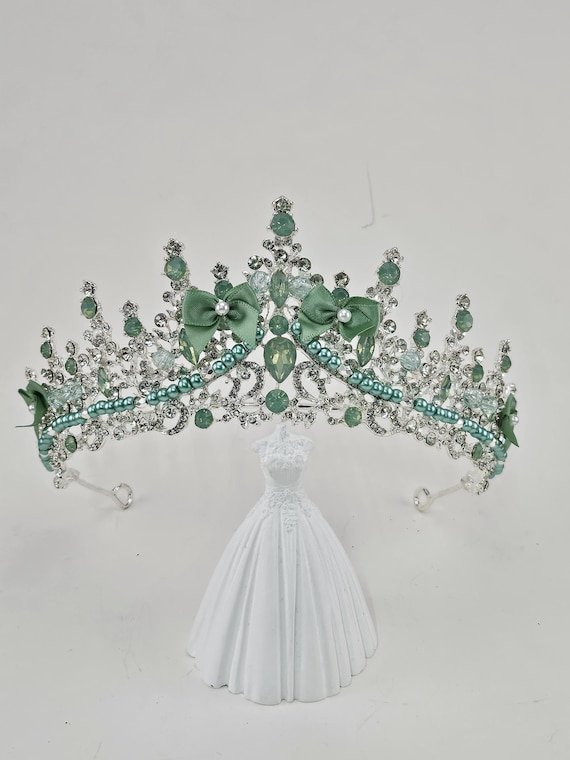 Sage Green Opal Bridal Tiara, Silver Custom Quinceanera Crown, Quince Jewelry, Corona