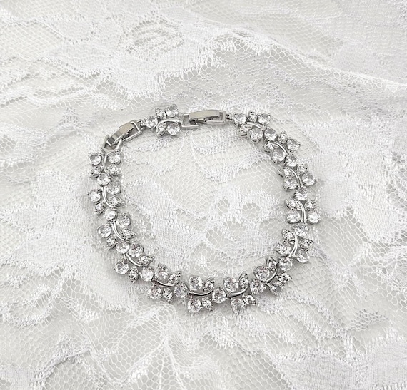 Silver Grape Vine bridal bracelet, Wedding bracelet with leaves and branch, Ideal bridesmaid gift. Nadine