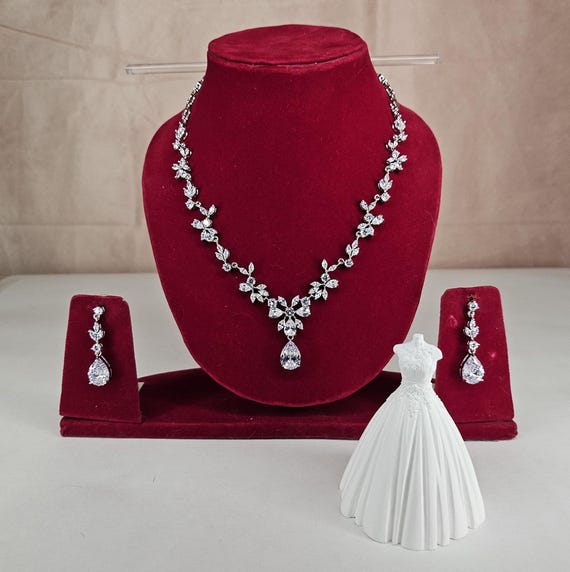 Crystal Teardrop Wedding Jewelry Set, Bridal Necklace and Earrings, Blue, Green, Red