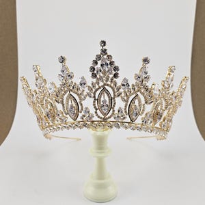 Gold Swarovski Crystal Bridal Tiara, Gold Quinceanera Crown, Tall Gold Bridal Crown, Gold Wedding Headpiece, Gold Crystal Quinceanera Tiara