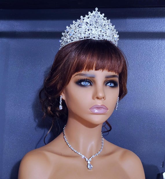 Silver Swarovski Crystal Quinceanera Crown: Bridal Tiara