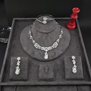 Swarovski Crystal Luxury Teardrop Wedding Necklace Set, Bridal Necklace Set, Bridal Jewelry Set Necklace and Earrings Set Statement Necklace