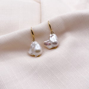 Large Japanese Baroque Pearl Earrings, Freshwater Fireball Pearls, 18K Gold Plated Earrings, Fish Hook Earrings, Modern Pearl Earrings image 2