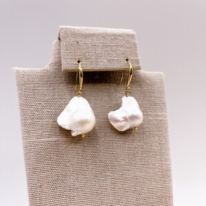 Large Japanese Baroque Pearl Earrings, Freshwater Fireball Pearls, 18K Gold Plated Earrings, Fish Hook Earrings, Modern Pearl Earrings image 4
