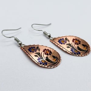 Handmade Teardrop Flower Pattern Copper Earrings, Boho Floral Copper Dangle Earrings, Unique Artisan Jewelry, Gift for Her