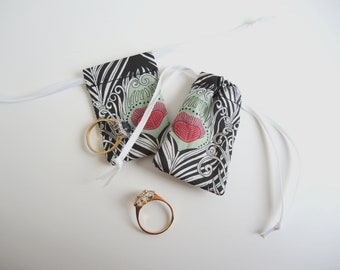 Tiny Liberty Caesar pouches -iconic design reusable mini pouch for rings gifts presentation wedding- small useful size- ready to ship