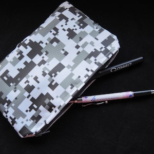 Bolsa impermeable con cremallera Urban Camo forrado bolso sub-A5 cartera de caja plana Juego de regalo maquillaje gris blanco estuche de lápiz artículos de tocador bolsa pequeña listo para enviar