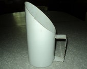 Vintage Grain Scoop With Advertising Schuyler, NE. Milling Co.
