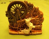 Vintage Spinning Wheel Scotty Dog and Cat Gold Green Glaze