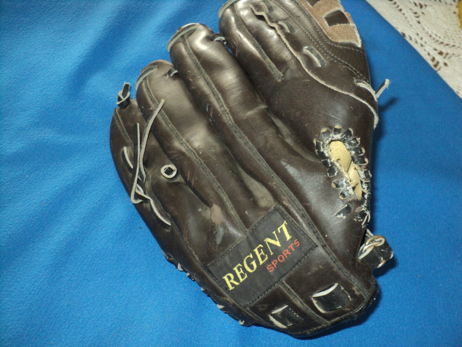 Vintage Regent Sports Baseball Glove - Etsy