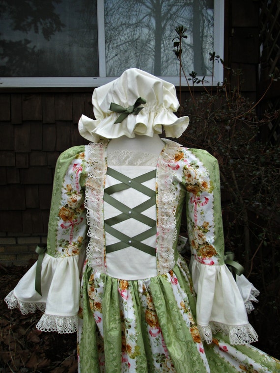green colonial dress Green Linen Gown | 1770 - 1790