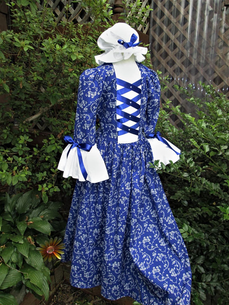 Girls Colonial dress/1700's Costume .. ..PLEASE read full ...