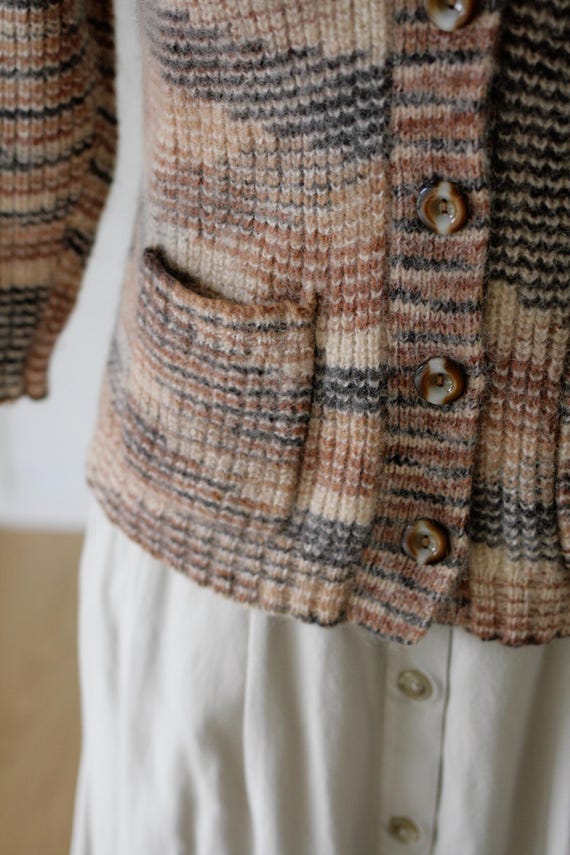 H A N D M A D E   Vintage Multi Tone Brown V-Neck… - image 2