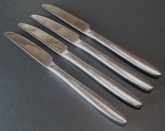 Oneida ESSENCE Stainless 4 Dinner Knives 8.75" Heavy Solid Handle