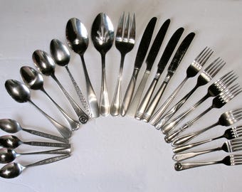 Mismatched Vintage Larger Flatware 23 Pc Set 4 Place Settings Dinner Knife Fork Soup Spoon Teaspoon Salad Dessert Serving