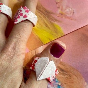 Taylor Swift Inspired Paper Heart Trading Rings Set of 5 patterned sturdy paper rings image 6