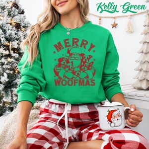 Sudadera navideña para mamá perruna: regalo de Feliz Navidad Kelly Green