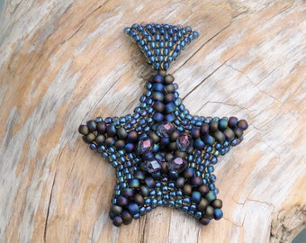 Handmade glass japanese seed bead starfish pendant - Dark denim blue