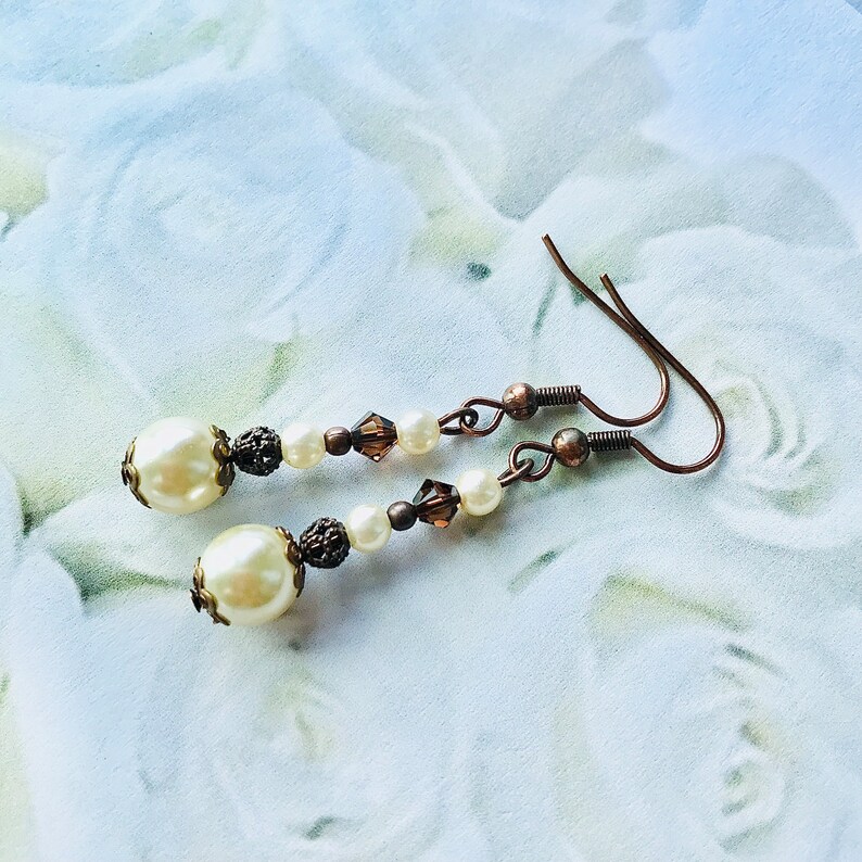 Ivory White Vintage-Inspired Earrings image 2