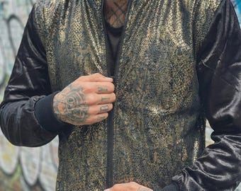 Schwarz Gold Schlangenhaut Bomberjacke - Viskose, Baumwolle, Innentaschen, Galentines Geschenke, handgemachter Stoff