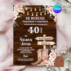 Invitación rústica de cumpleaños para mujer adulta española "se buscan", cumpleaños de vaquera con fondo de bosques, invitación de cumpleaños occidental con flores rosa ruborizadas C13