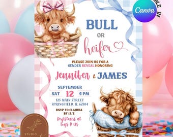 Könnte beinhalten: Eine Einladungskarte zur Geschlechtsenthüllung mit zwei Highland-Kälbern in Weidenkörben, eines mit rosa Schleife und eines mit blauer Decke. Der Text lautet Bull or Heifer, Jennifer & James, 12. September, 16 Uhr, 123 Main Street, Springfield, IL 62704.