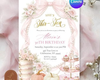 Einladung zum 30. Geburtstag – „She's Thir-Tea“, rosa Kürbis-Schleife, Perlen-Teeparty-Einladung, herbstliche Blumen-Teetassen-Cupcake-Canva-Vorlage C83