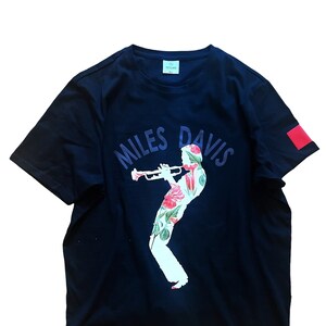 Miles Davis Flower Bed Tee / / Miles Davis Shirt | Vintage Musician Tee | Jazz Legends Shirt | Jazz Lovers Gift | Miles Davis T Shirt