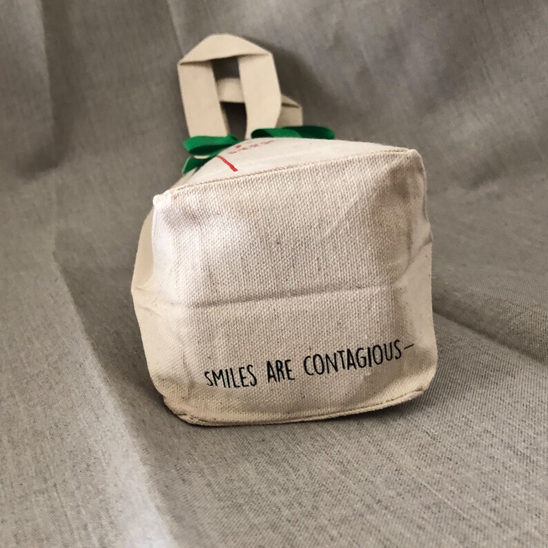 Smile There S Wine Canvas Single Bottle Wine Tote Craft Supplies Tools Packaging Wrapping Deshpandefoundationindia Org