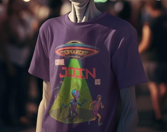 Camiseta de hombre persiguiendo extraterrestres, camiseta extraterrestre, camiseta de invasión espacial, camiseta de encuentro con ovnis, camiseta unisex suave con gráficos de ciencia ficción