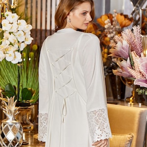 NIGHTGOWN