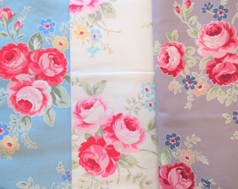 Flower Sugar Maison Large Vintage Tossed Roses 40656 Fabric by Lecien