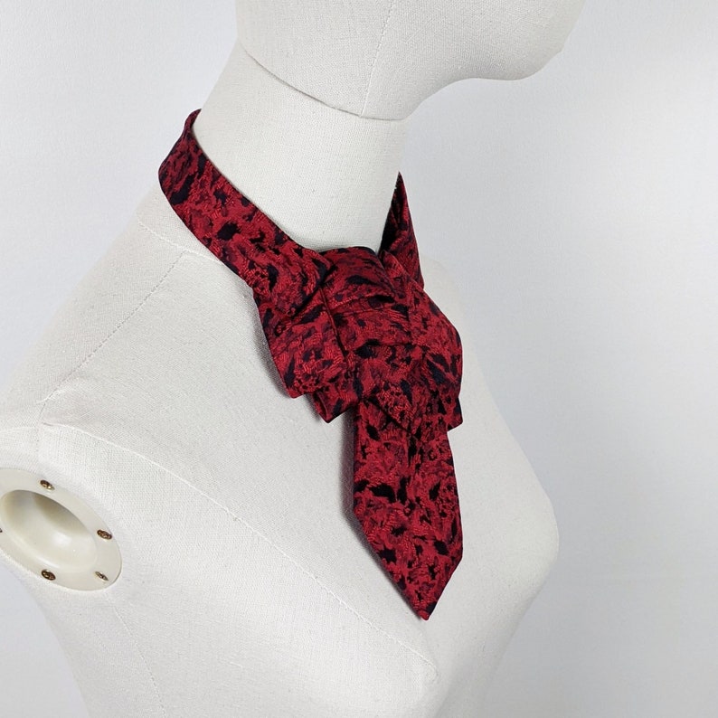 Écharpe lavallière noire et rouge Cravate de smoking Accessoires de cérémonie vintage Chic image 4