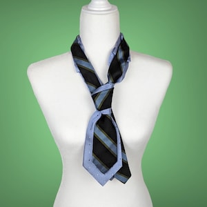Women's Tie - Corporate Fashion - Sustainable Accessories - Casual Tie.