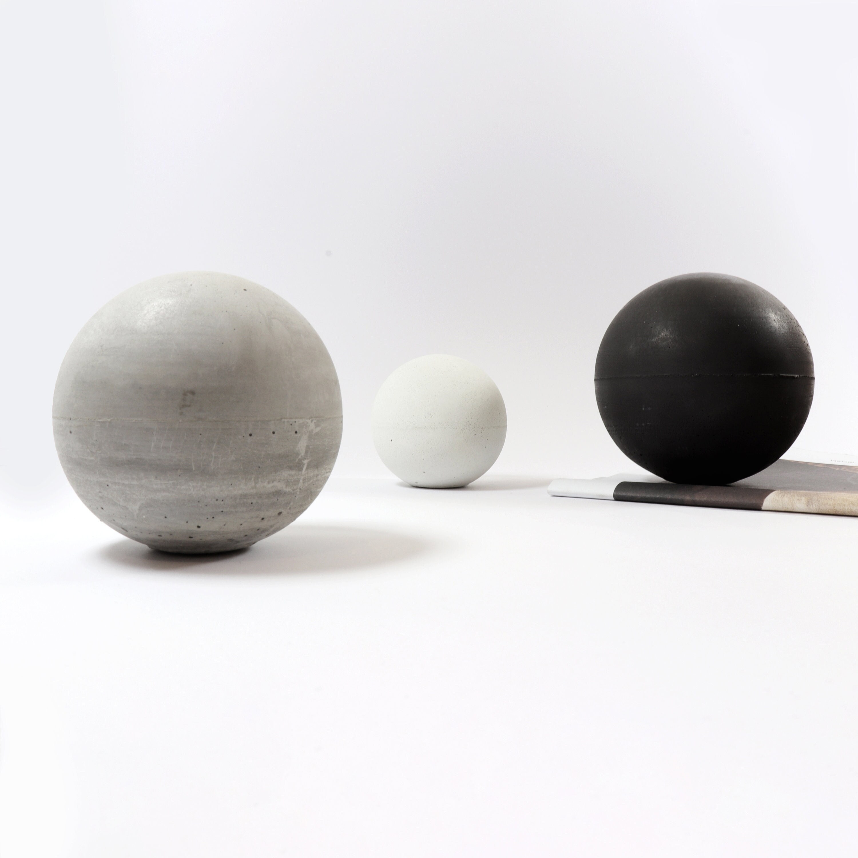Ball Sphere Mold Concrete Cement Orb Atlas Stone Set 2 pcs 11.8'' Dia P27
