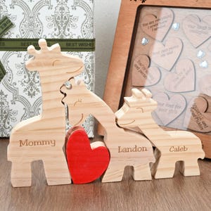 Wooden Giraffe Family Puzzle, 2-5 Giraffes Family Jigsaw Decor, Wedding Anniversary Gifts for Mom Dad Friend Couples Animal Family Decor