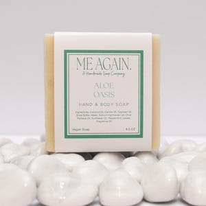 Aloe Oasis Soap Bar – Eucalyptus Aloe Handmade Soap | Cold Process Vegan Soap for Sensitive Skin | Natural Summer Skincare Gift