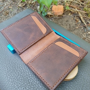Cartera de bolsillo trasero "Otto" hecha a mano con cuero italiano de primera calidad de curtido vegetal (OT10)