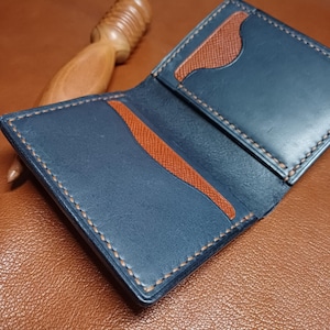 Cartera de bolsillo trasero "Norbert" hecha a mano con cuero vegetal de primera calidad (NB01)