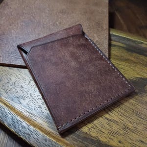 Cartera EDC de bolsillo frontal hecha a mano "Theodemir" con cuero Pueblo curtido vegetal italiano de grano completo de primera calidad (TH07)