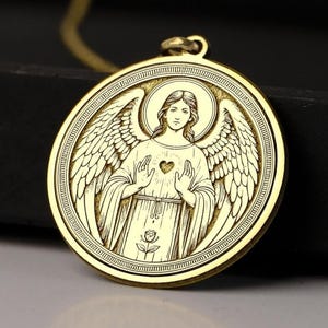 Collar Arcángel Chamuel en oro de 14 quilates: colgante de Ángel del Amor y la Paz, plata de ley 925, un don espiritual para la sanación emocional.