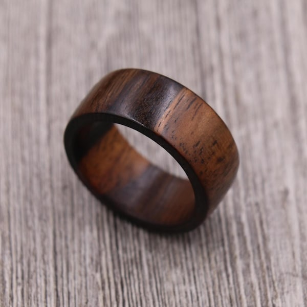 Ring makassar ebbenhout: op maat gegraveerde houten ring, band