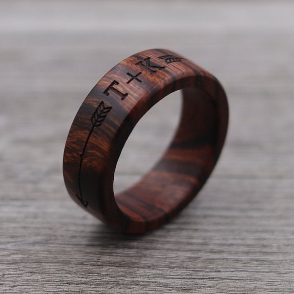 Anillo de madera de hierro del desierto - flechas - anillo grabado - anillo personalizado - personalizado - anillo de boda - anillo de madera - joyería para hombres - 5 aniversario